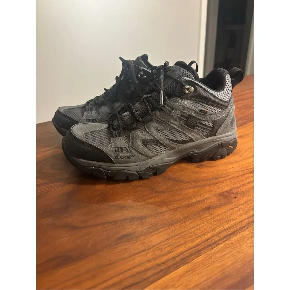 Hi-Tec Men’s Gray Black Ravus Mid Waterproof Lace Up Outdoor Hiking Boots Size 8